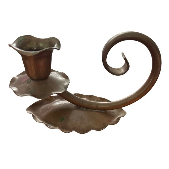 Vtg Gregorian Copper Chamberstick Candle Holders Scroll Handle & Scalloped Base - Picture 5 of 9